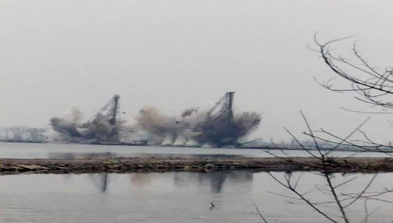 潘集采砂船爆破拆除工程